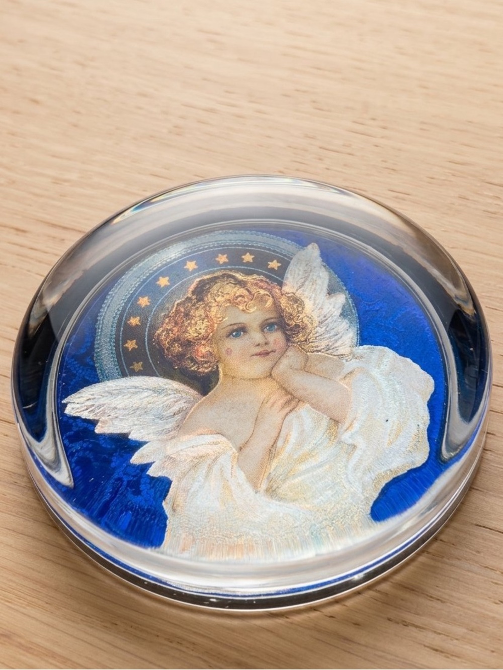 1993 Celestial Cherub Paperweight from the Thomas Cathey Collection